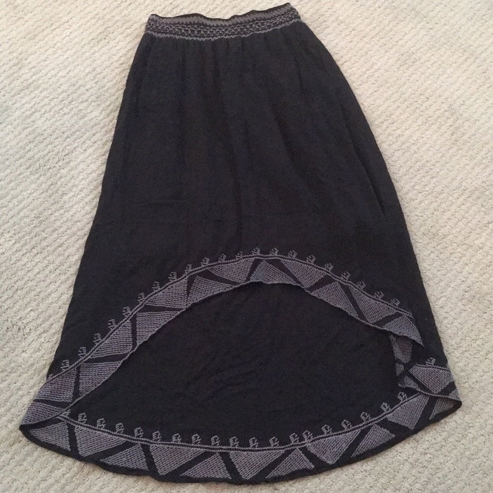 very pretty high low skirt